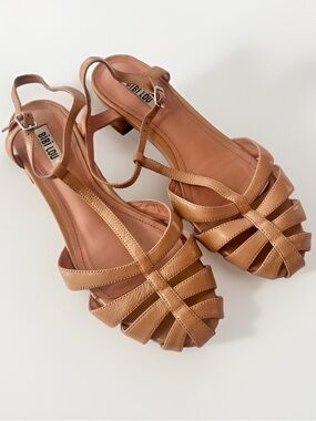 Bibi Lou Women’s Fisherman Cage Leather Sandals Tan Sz 41 (US 11)